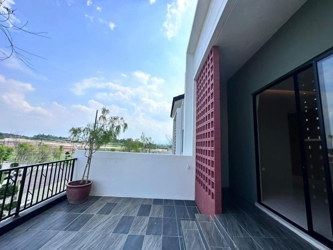 Master balcony with the breeze-block screen